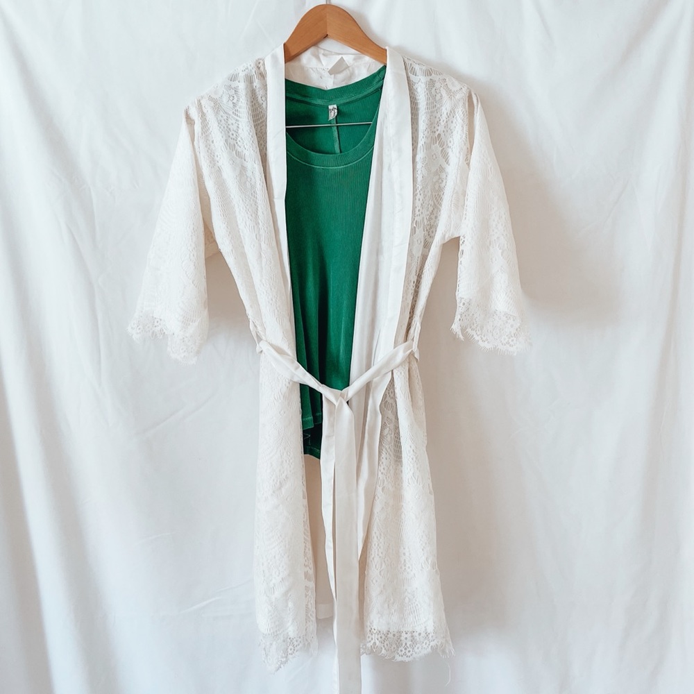 Walkin on Air Lace & Satin Bridal Robe